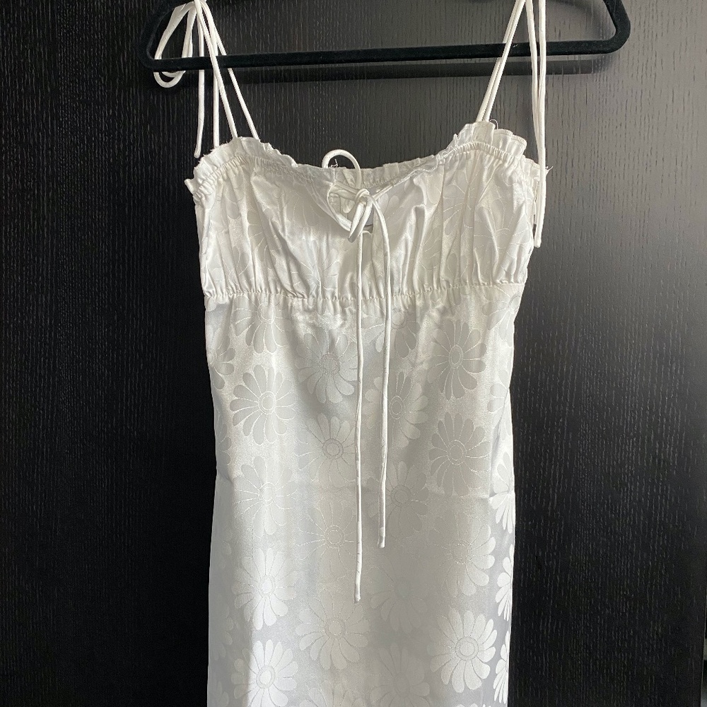 Princess Polly white flower dress